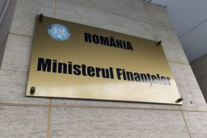 mf-introduce-obligatoriu-de-la-1-ianuarie-2025-facturarea-electronica-pentru-relatia-intre-companii-s20878-300×200